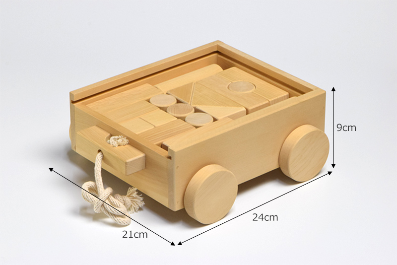 榧の積み木セットのサイズ（約幅21×奥行24×高さ9センチ）