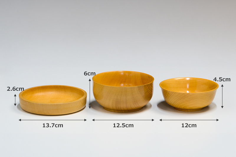 本榧三つ組入れ子椀それぞれの器サイズ